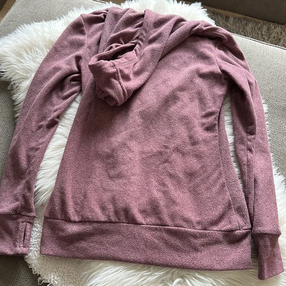 Bench Hoodie - Small - Picture 4 of 4